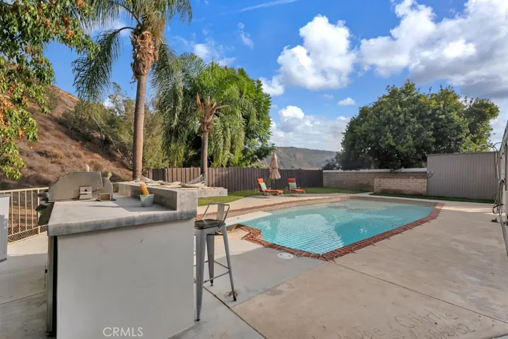 6693 Ardenwood, Simi Valley, California 93063