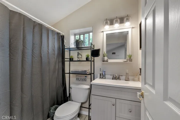 6693 Ardenwood, Simi Valley, California 93063