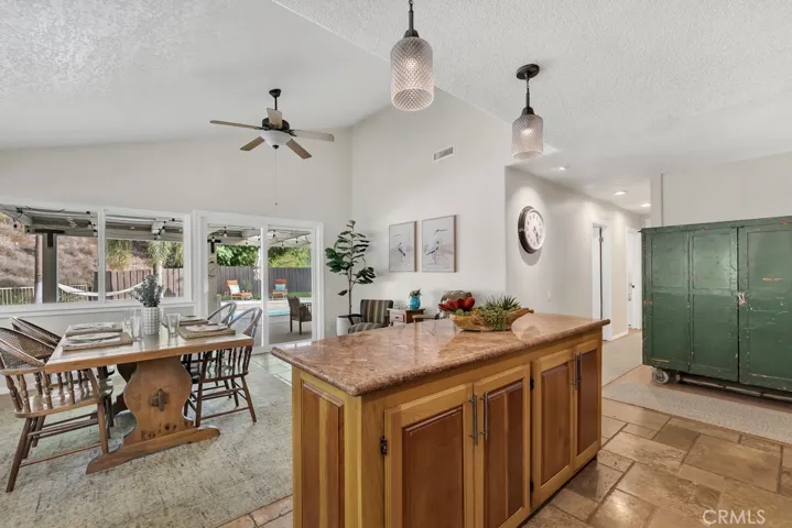 6693 Ardenwood, Simi Valley, California 93063
