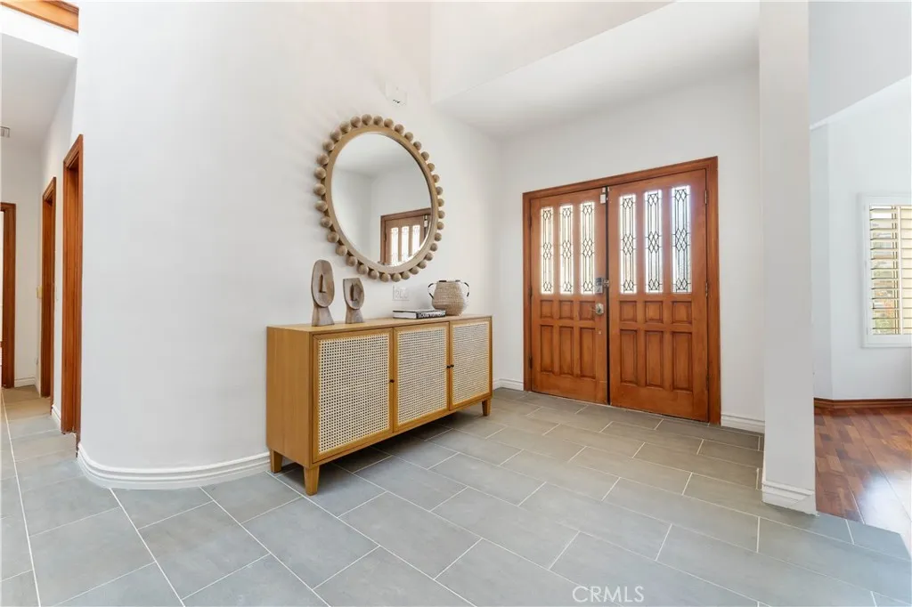 1011 Rodeo Road, Arcadia, California 91006 home-pic-1