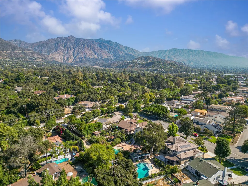 1011 Rodeo Road, Arcadia, California 91006 home-pic-43