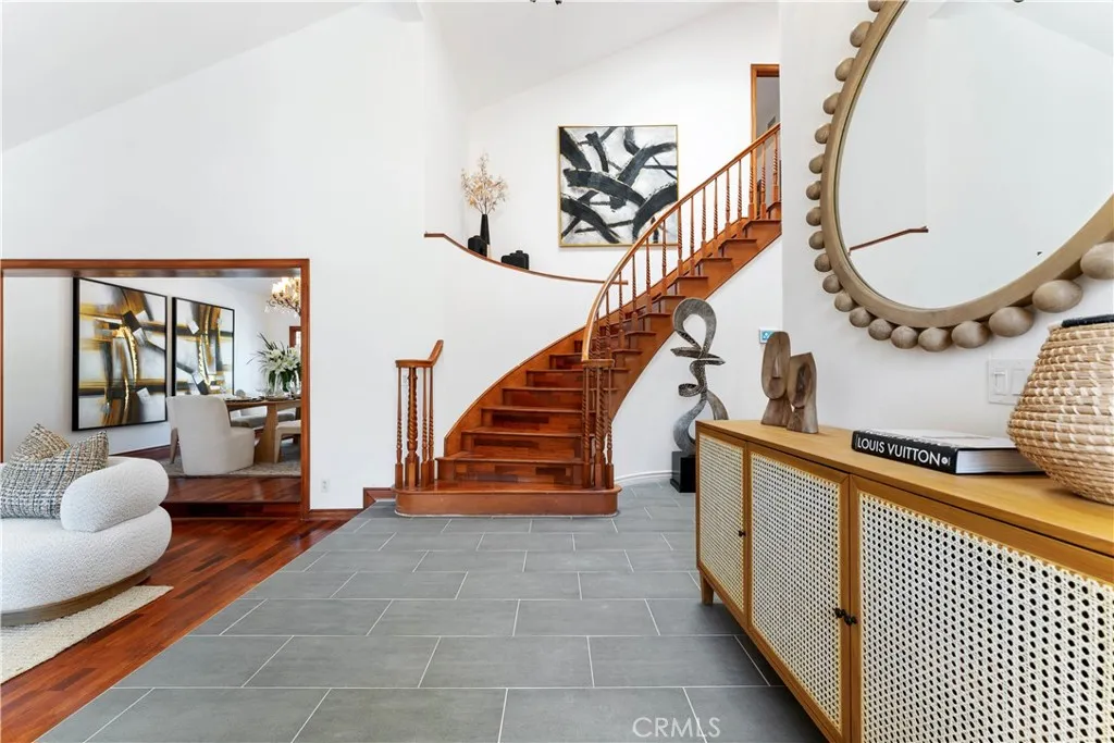 1011 Rodeo Road, Arcadia, California 91006 home-pic-2