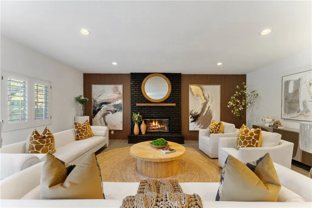 1011 Rodeo Road, Arcadia, California 91006 home-pic-10