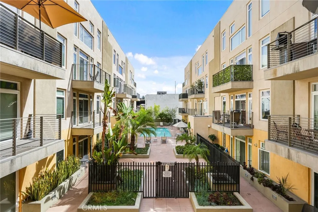 250 N First Street 436, Burbank, California 91502 home-pic-26