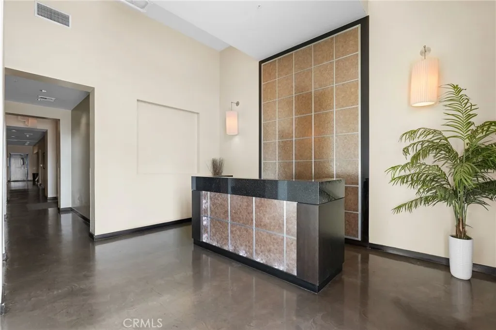 250 N First Street 436, Burbank, California 91502 home-pic-28