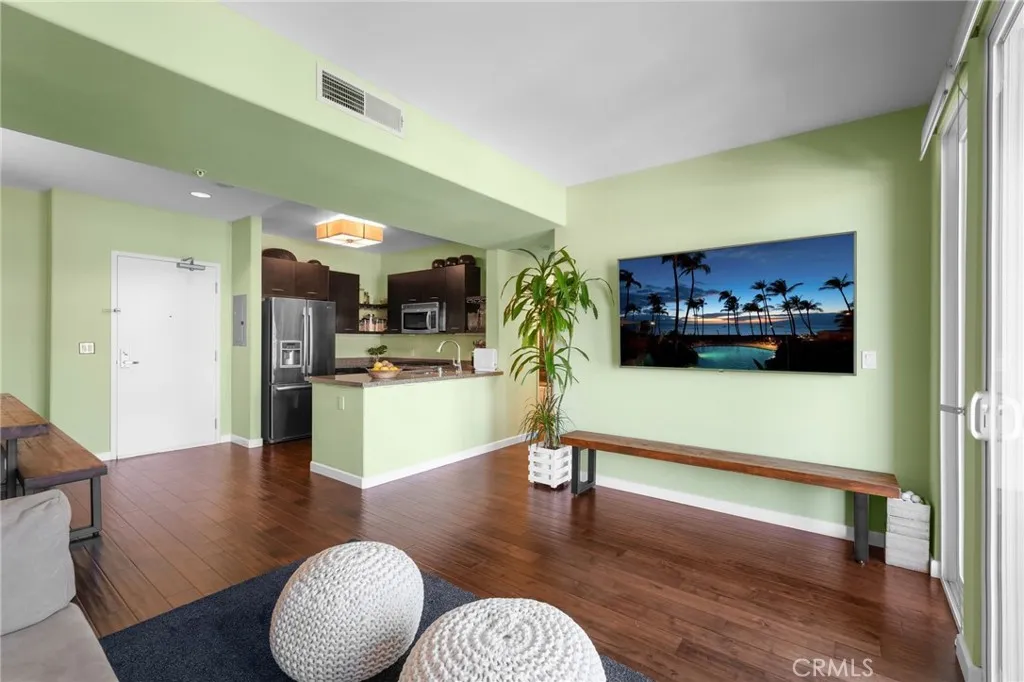 250 N First Street 436, Burbank, California 91502 home-pic-7