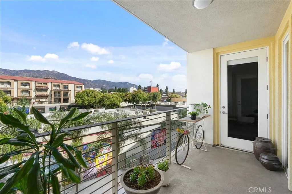 250 N First Street 436, Burbank, California 91502 home-pic-22