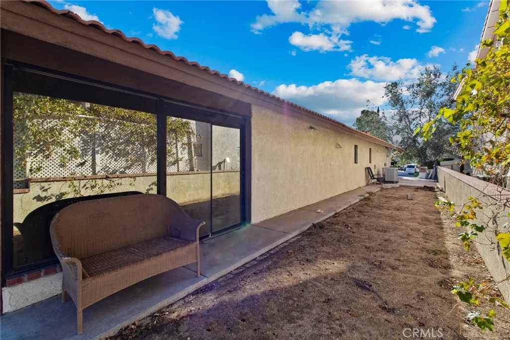 14087 Driftwood, Victorville, California 92395 home-pic-27