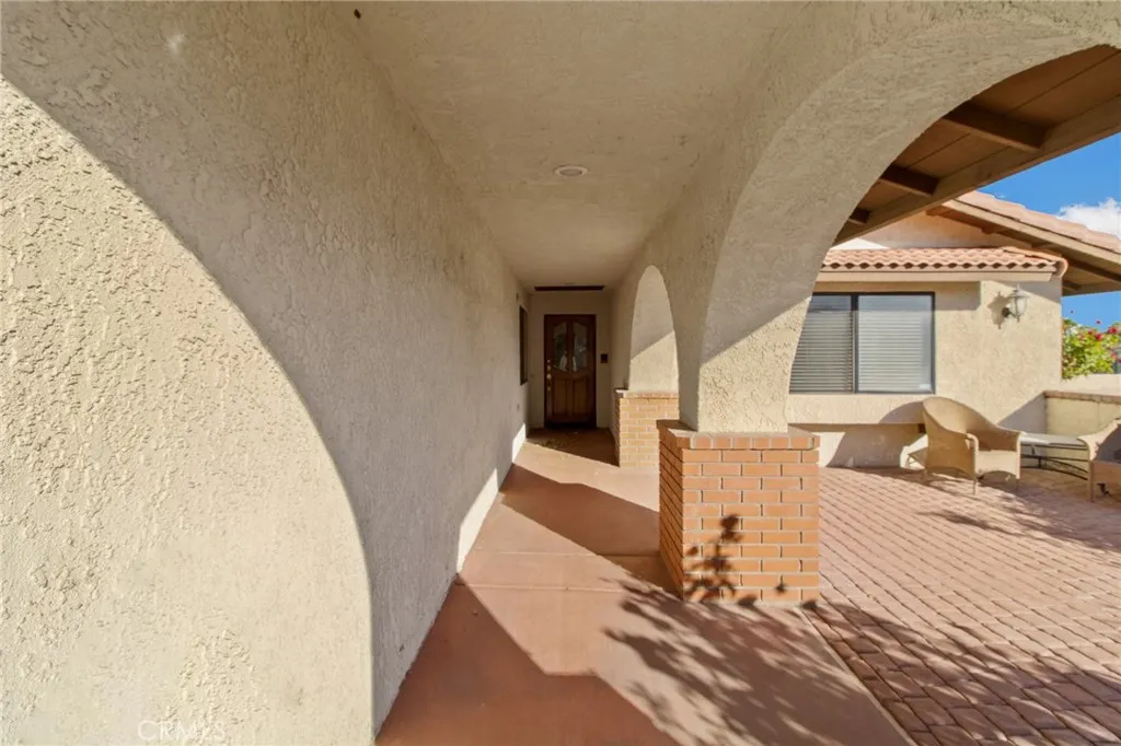 14087 Driftwood, Victorville, California 92395 home-pic-4