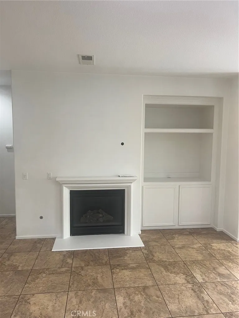 15723 Parkhouse 6, Fontana, California 92336 home-pic-8