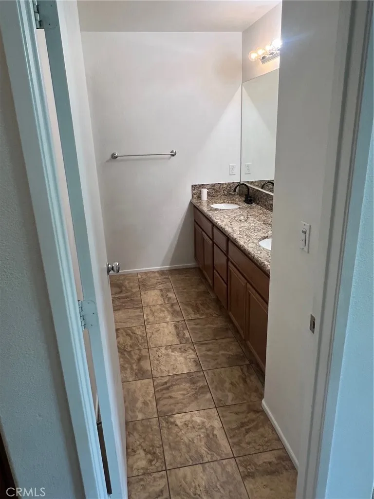 15723 Parkhouse 6, Fontana, California 92336 home-pic-27