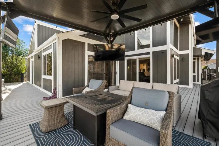 5055 Discovery Pt, Discovery Bay, California 94505