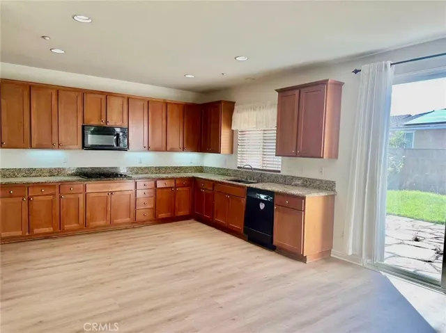 16172 Loomis Court, Fontana, California 92336