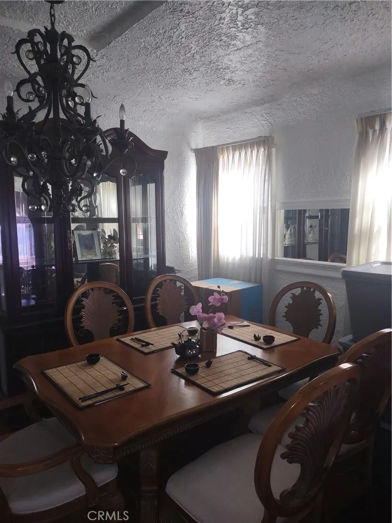 1449 W 81st Street, Los Angeles, California 90047 home-pic-5