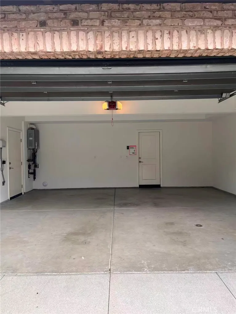 119 Alumroot, Irvine, California 92620 home-pic-28