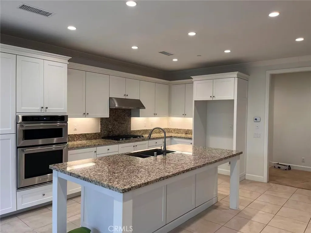 119 Alumroot, Irvine, California 92620 home-pic-6