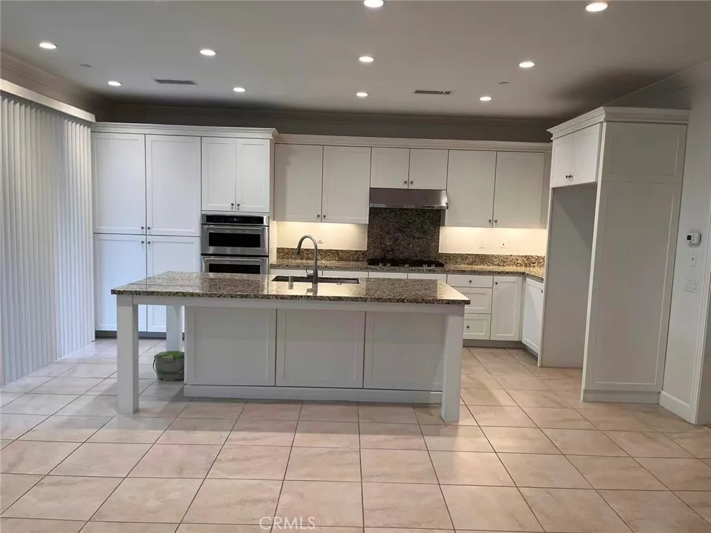 119 Alumroot, Irvine, California 92620 home-pic-5