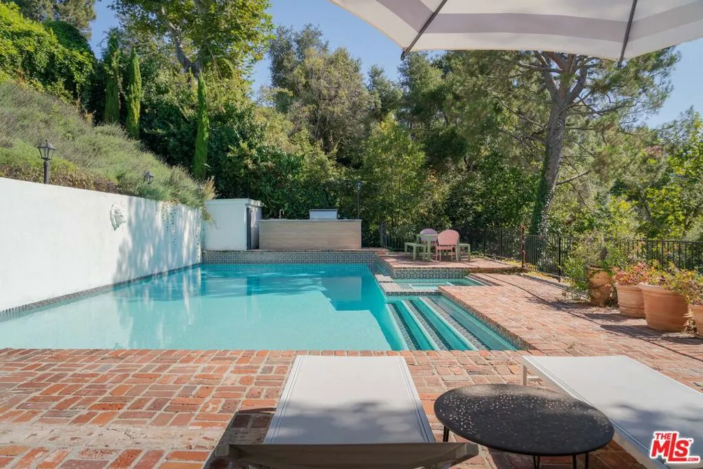 391 N Saltair Avenue, Los Angeles, California 90049 home-pic-15
