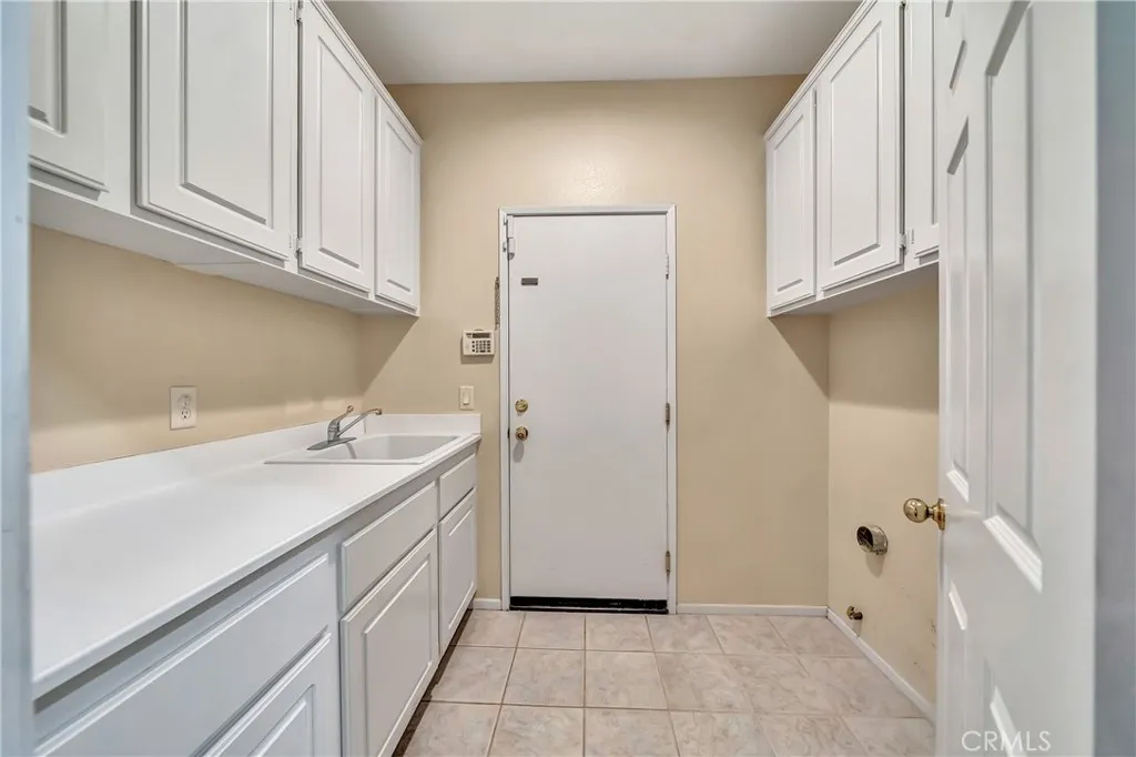 3452 Fairgreen Lane, Palmdale, California 93551 home-pic-37