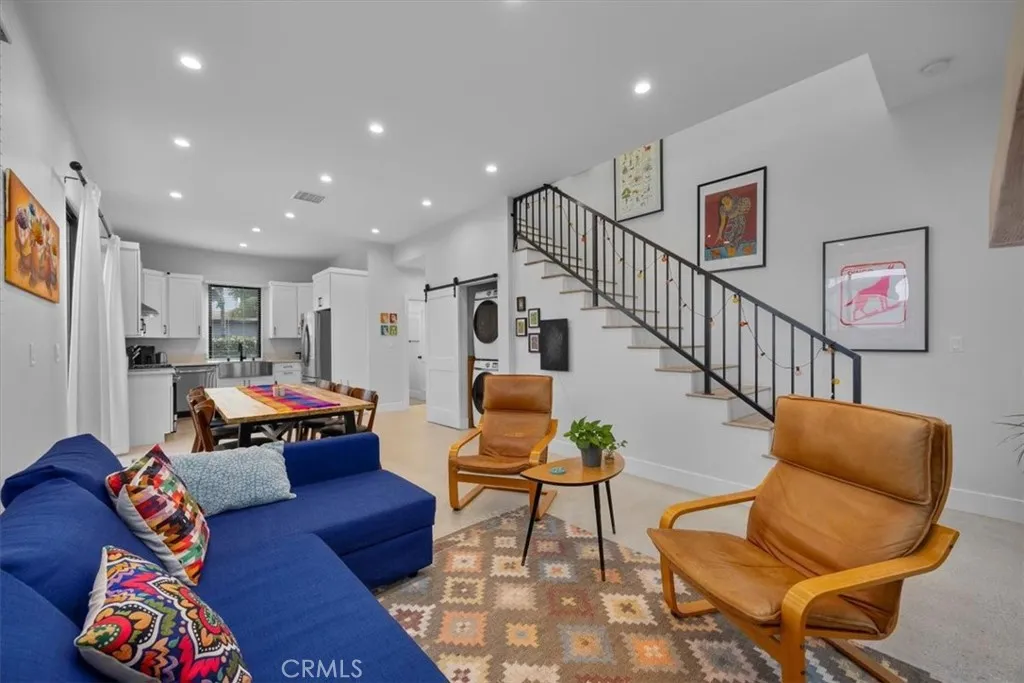 505 W Maple Avenue, El Segundo, California 90245 home-pic-37