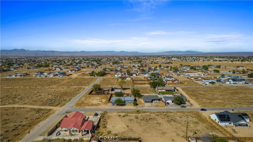 9238 Nipa Ave California City, CA 93505