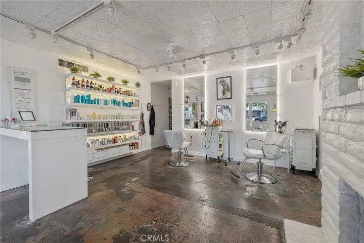 1490 W Shaw, Fresno, California 93711