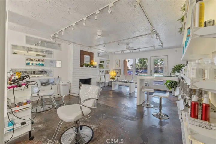 1490 W Shaw, Fresno, California 93711