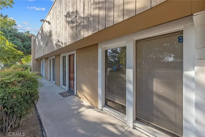 1490 W Shaw, Fresno, California 93711