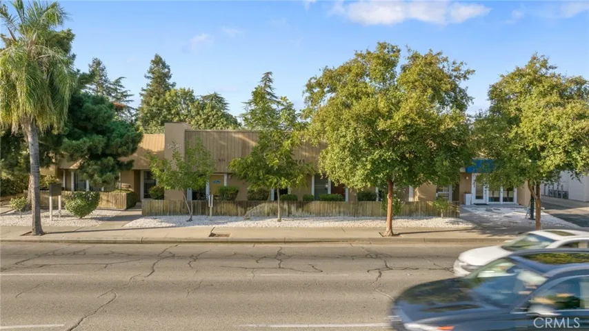 1490 W Shaw, Fresno, California 93711