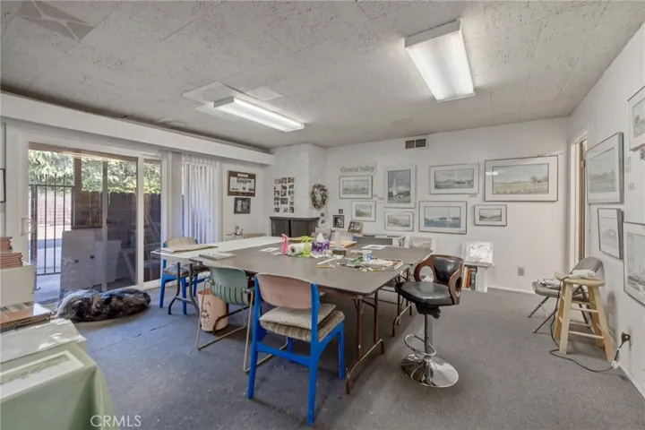 1490 W Shaw, Fresno, California 93711