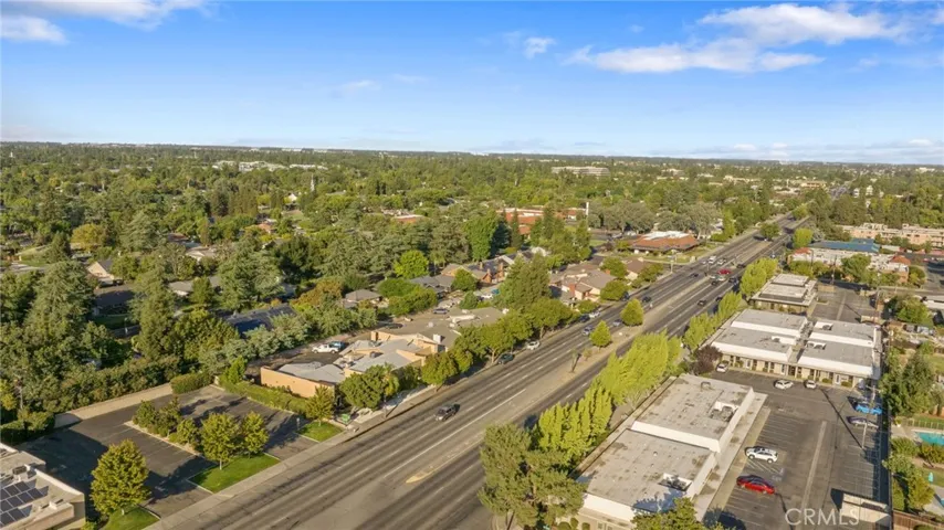 1490 W Shaw, Fresno, California 93711