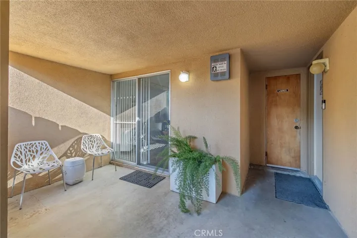 1490 W Shaw, Fresno, California 93711