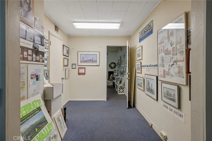 1490 W Shaw, Fresno, California 93711