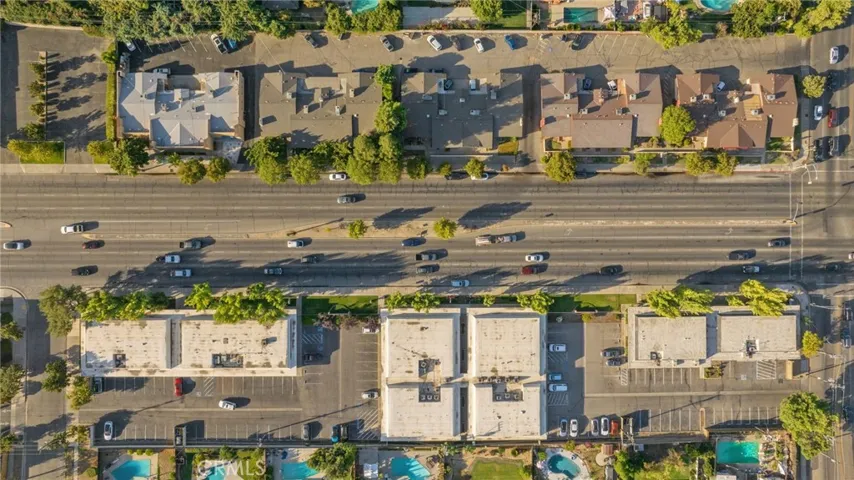 1490 W Shaw, Fresno, California 93711