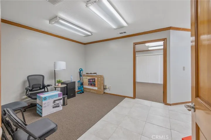 1490 W Shaw, Fresno, California 93711