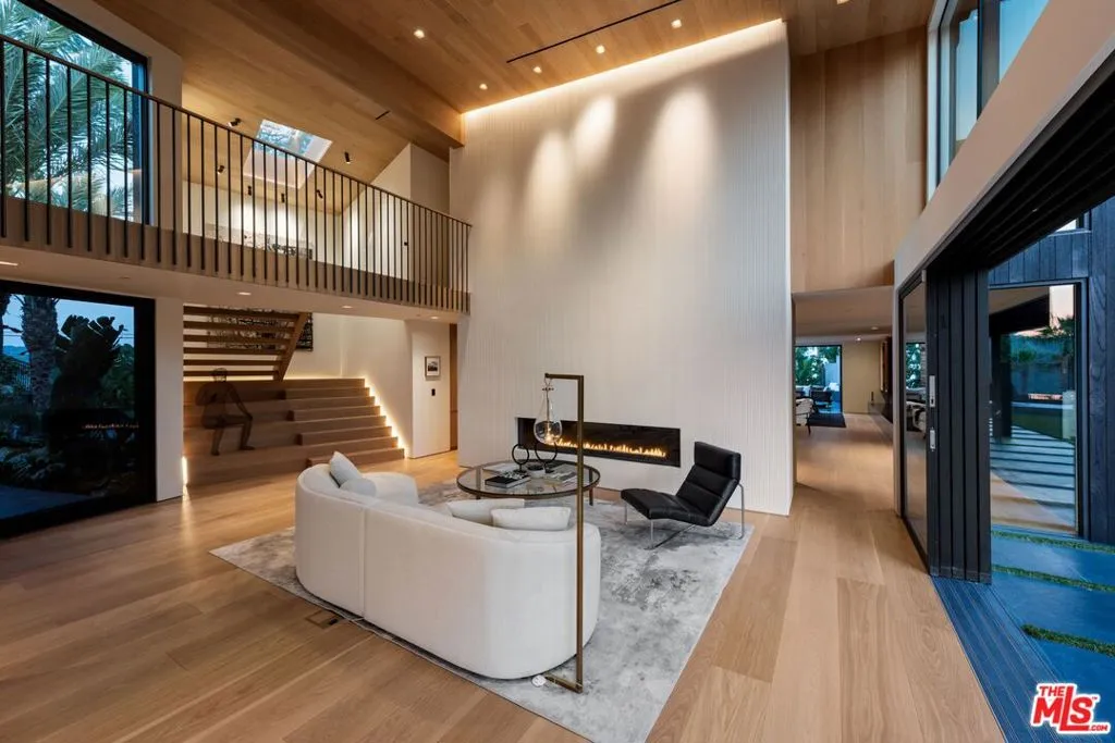 1663 Summitridge Drive, Beverly Hills, California 90210 home-pic-4