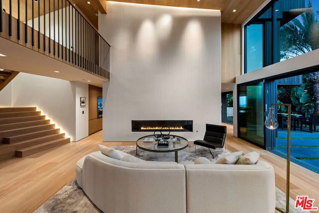 1663 Summitridge Drive, Beverly Hills, California 90210 home-pic-5