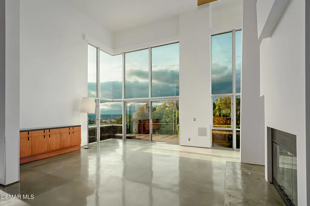 3681 Alomar Drive, Sherman Oaks, California 91423 home-pic-12