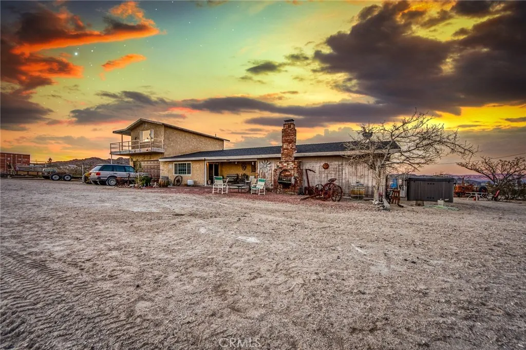 55576 Valley View Road, Landers, California 92285 home-pic-3