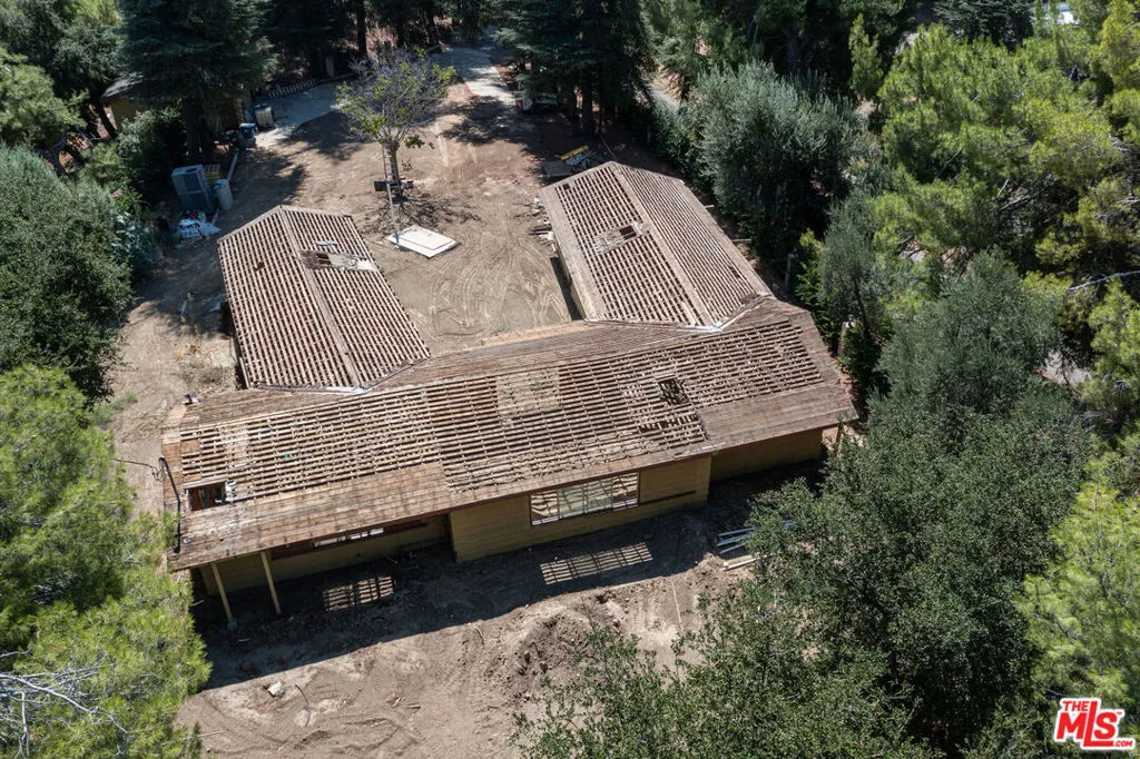 16402 Placerita Canyon Road, Newhall, California 91321 home-pic-32