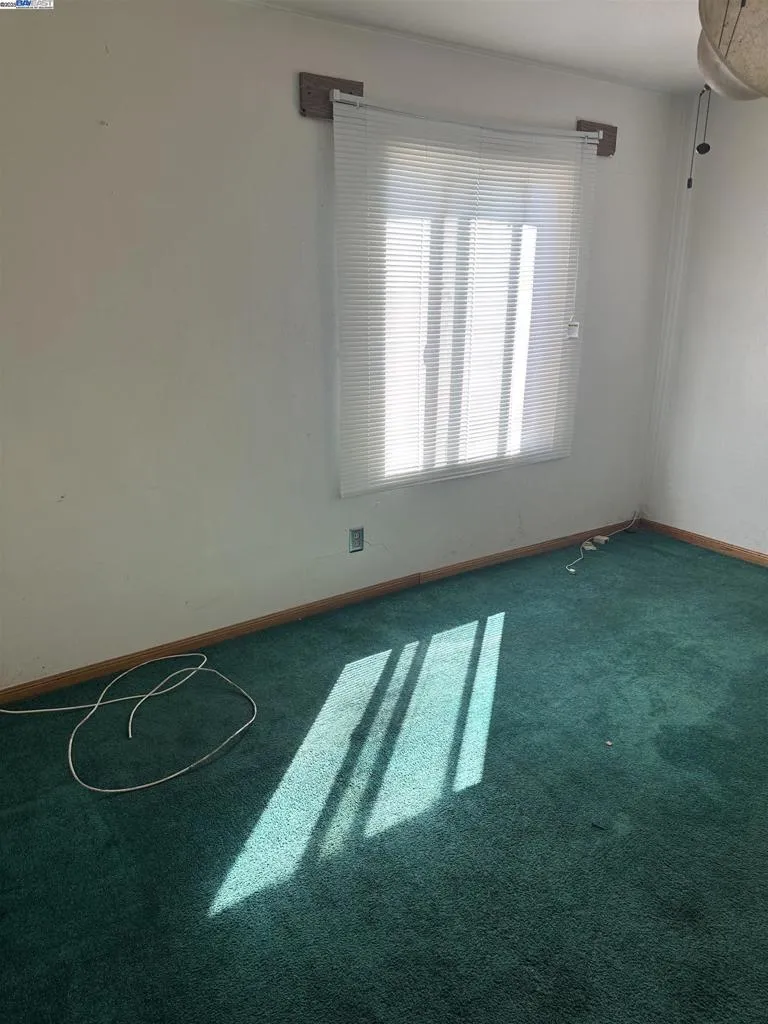 5651 Telegraph, Oakland, California 94609 home-pic-8