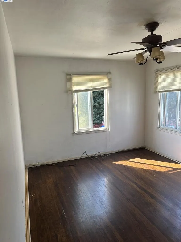5651 Telegraph, Oakland, California 94609 home-pic-2