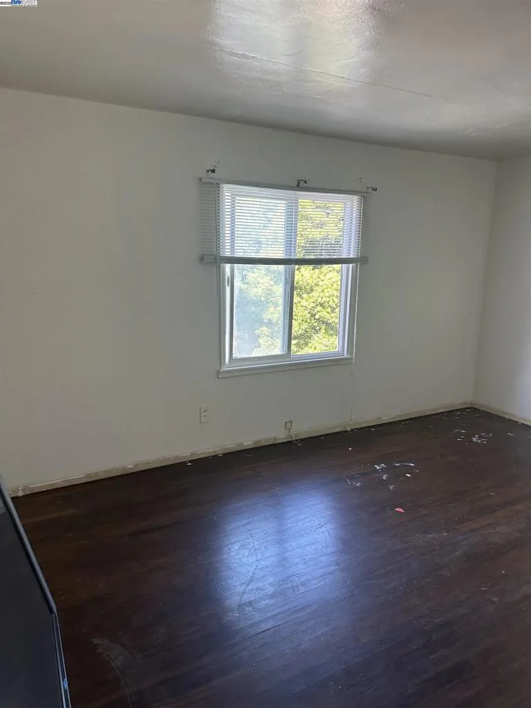 5651 Telegraph, Oakland, California 94609 home-pic-6