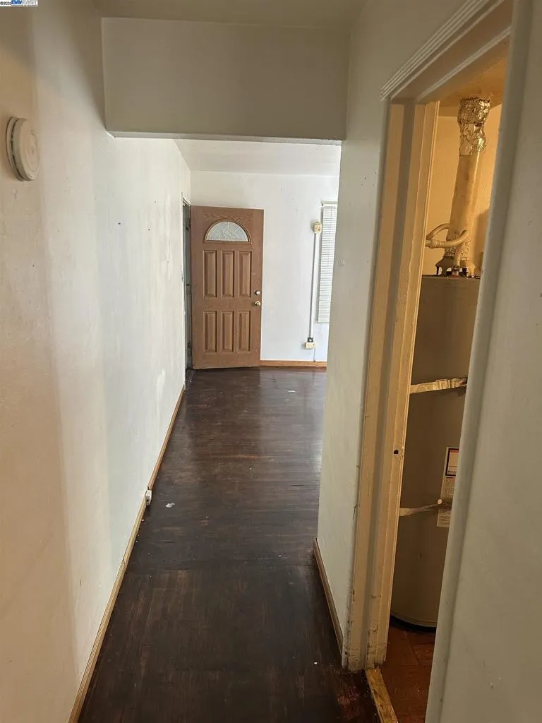 5651 Telegraph, Oakland, California 94609 home-pic-13