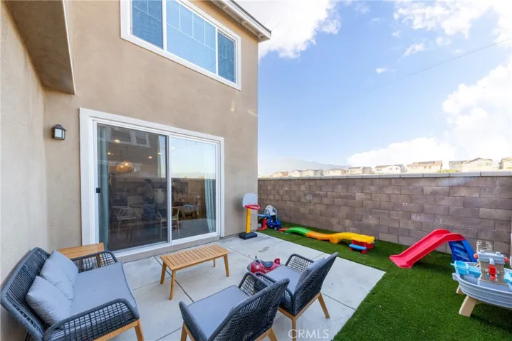 16738 Petrus, Fontana, California 92336