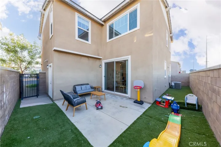 16738 Petrus, Fontana, California 92336