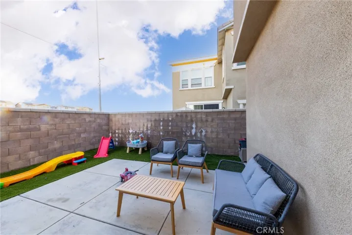 16738 Petrus, Fontana, California 92336