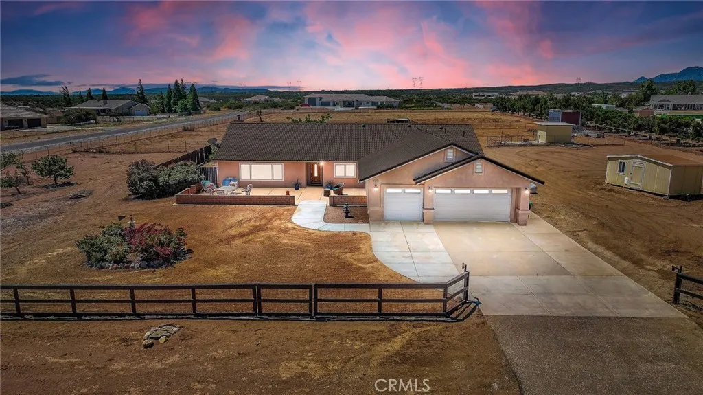 9275 9275 Rattlesnake, Phelan, California 92371 home-pic-0