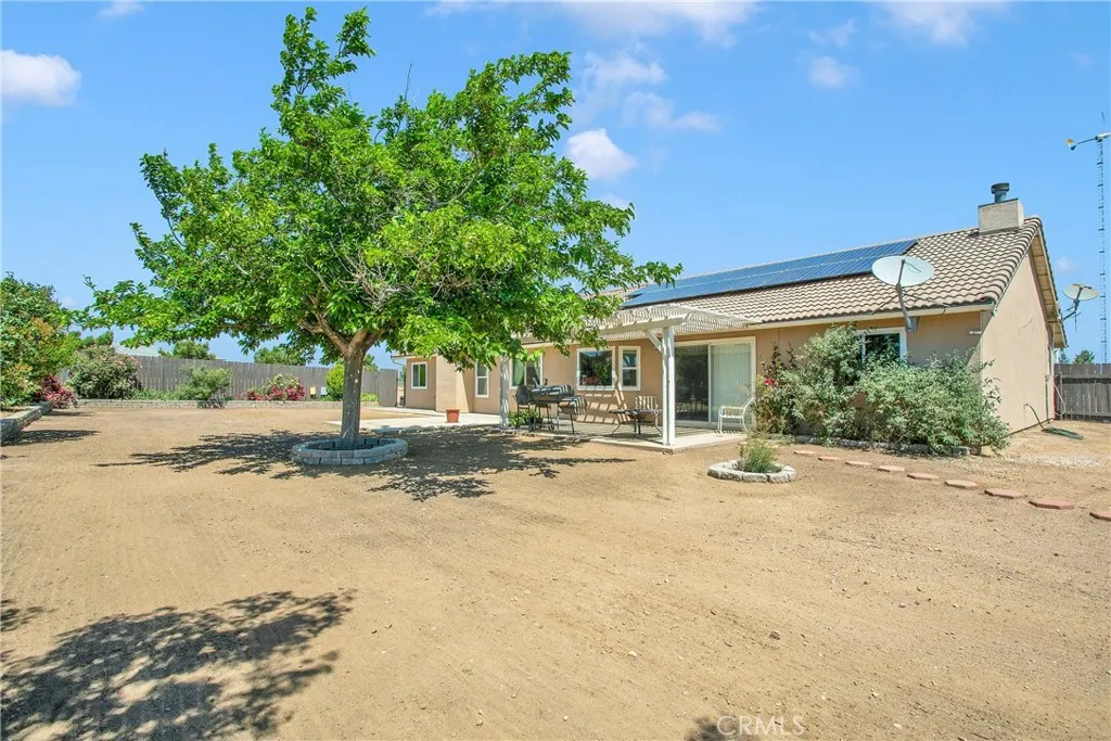 9275 9275 Rattlesnake, Phelan, California 92371 home-pic-49