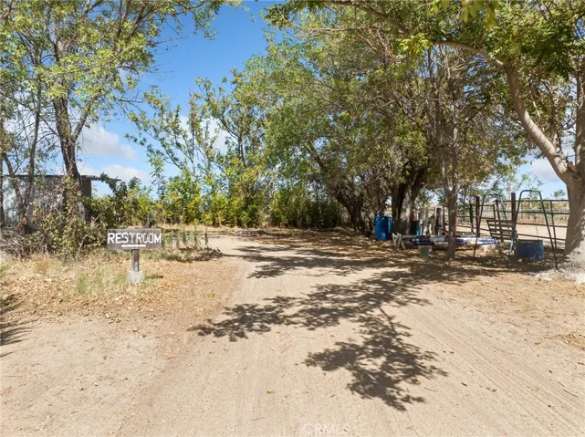 19976 Cornelian, Apple Valley, California 92308